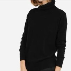 Dark Navy Blue Cashmere Turtleneck